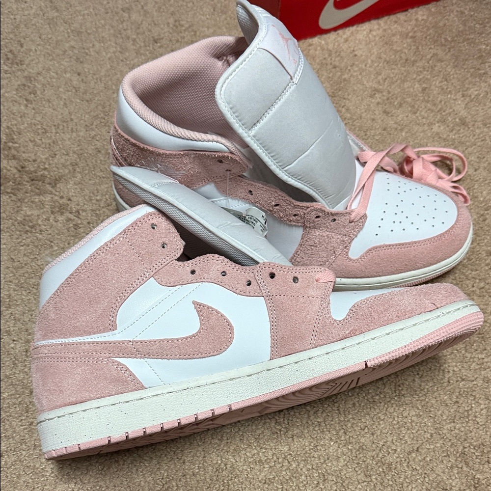 2024 Air Jordan 1 Mid SE 'Legend Pink'
